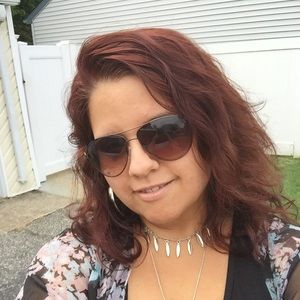 Meet your Posher, Maria